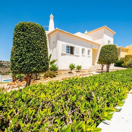 Mendes - Walking Distance To The Holiday home *