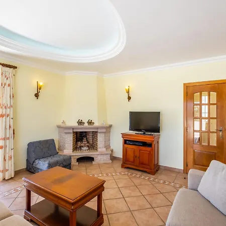 Mendes - Walking Distance To The Dom wakacyjny Albufeira