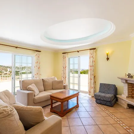 Dom wakacyjny Mendes - Walking Distance To The Albufeira